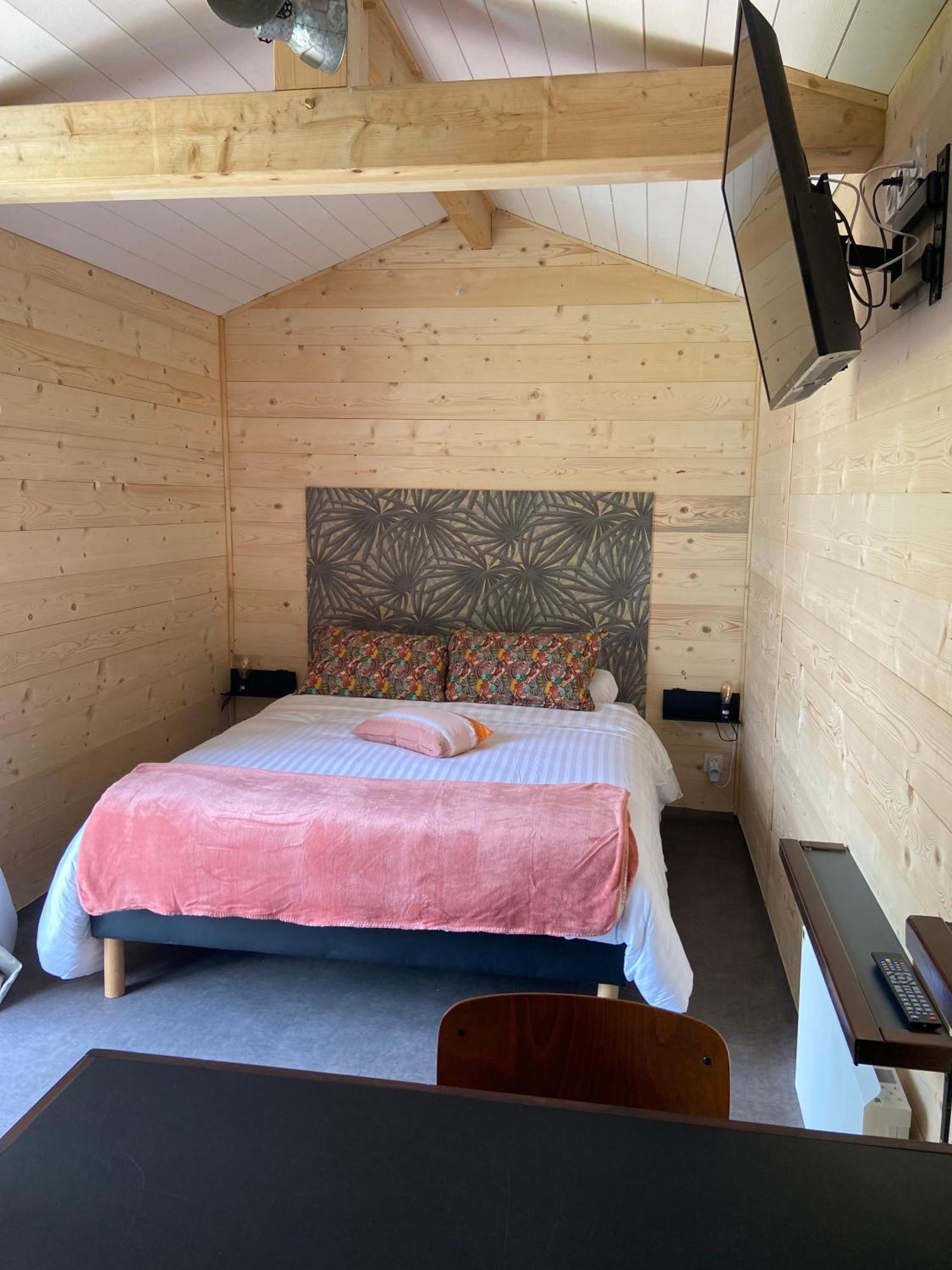 Les Gites De Belle Roche Mâcon Екстериор снимка